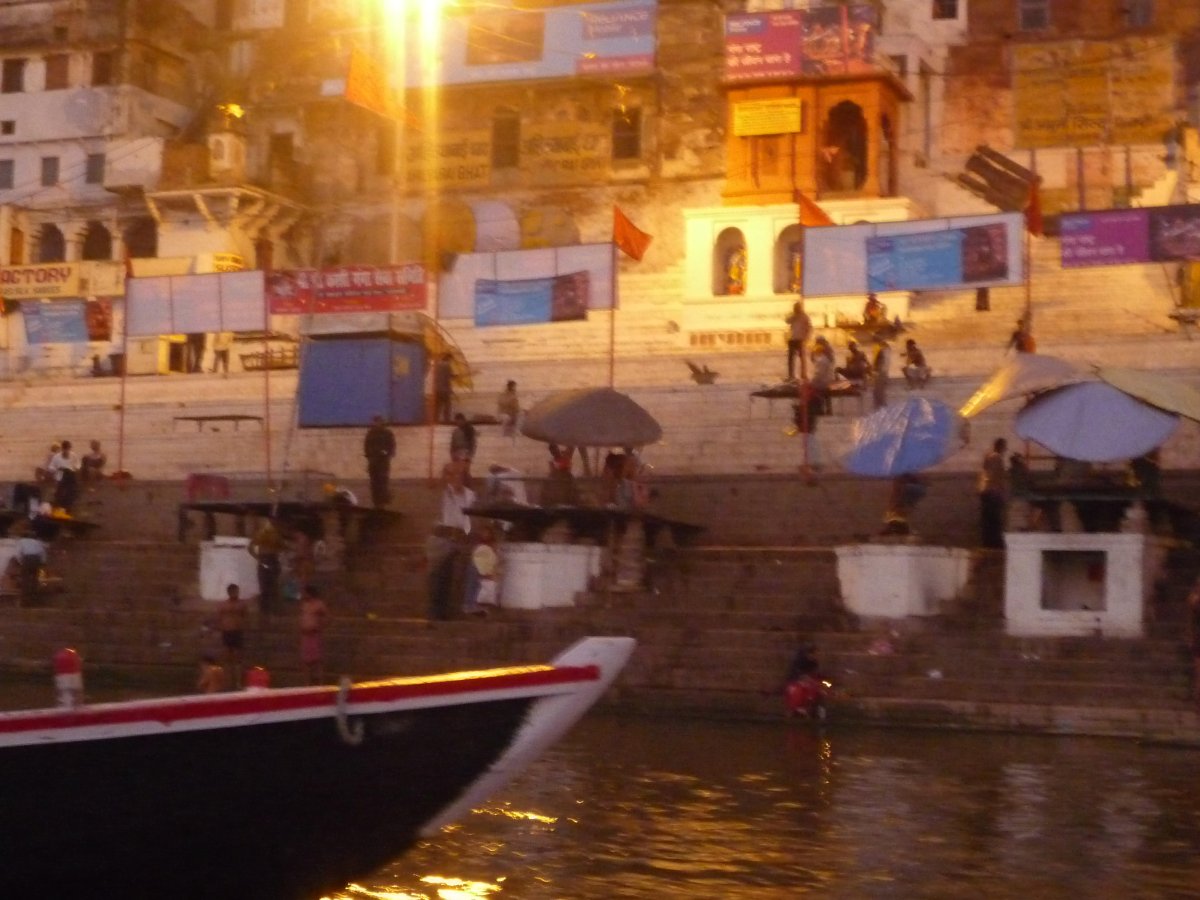 Sunrise - Bank of river Ganga17